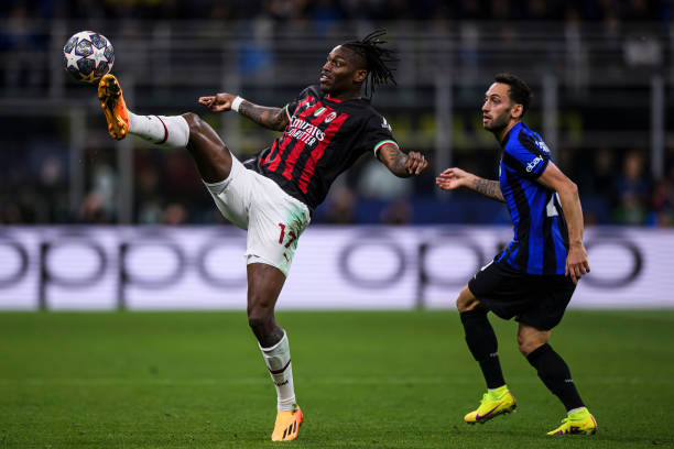 罗伊斯在一 罗伊斯在一