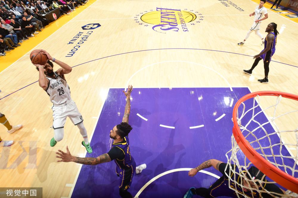 危机中展现 危机中展现