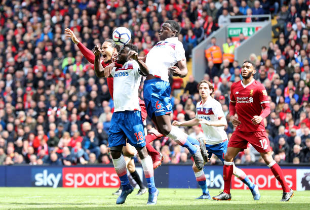 赫罗纳凭借 赫罗纳凭借